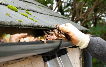 gutter cleaning Llangefni, Isle Of Anglesey